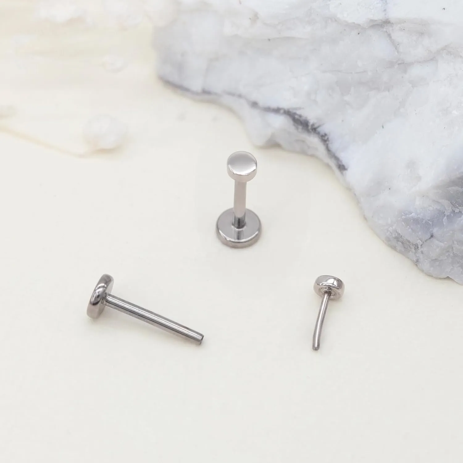 1 Pcs 14K Gold Threadless Flat Back Earring, 16G 2mm/3mm Disc Threadless Earrings for Women, Gold Vertical Labret Tragus Monroe Medusa Piercing Jewelry, Conch Earrings 6mm/8mm Bar Length