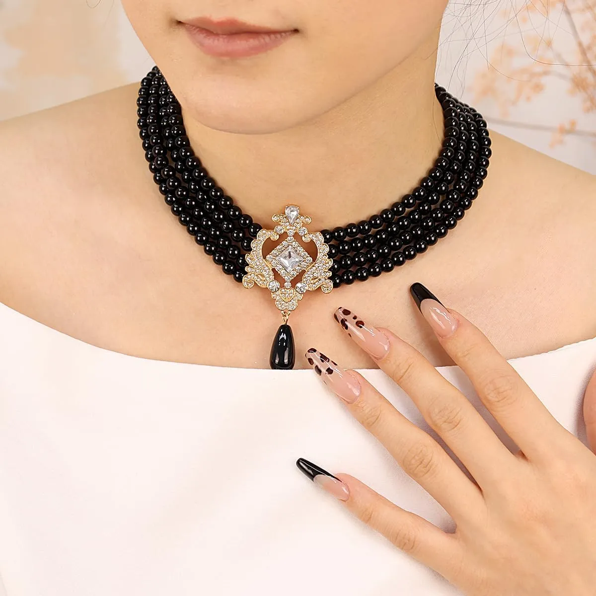 Bethynas Boho Layered Pearl Rhinestones Choker Necklace Vintage Chunky Pearl Crystal Pendant Short Necklace Chain Bridal Prom 1920s Costume Party Jewelry for Women