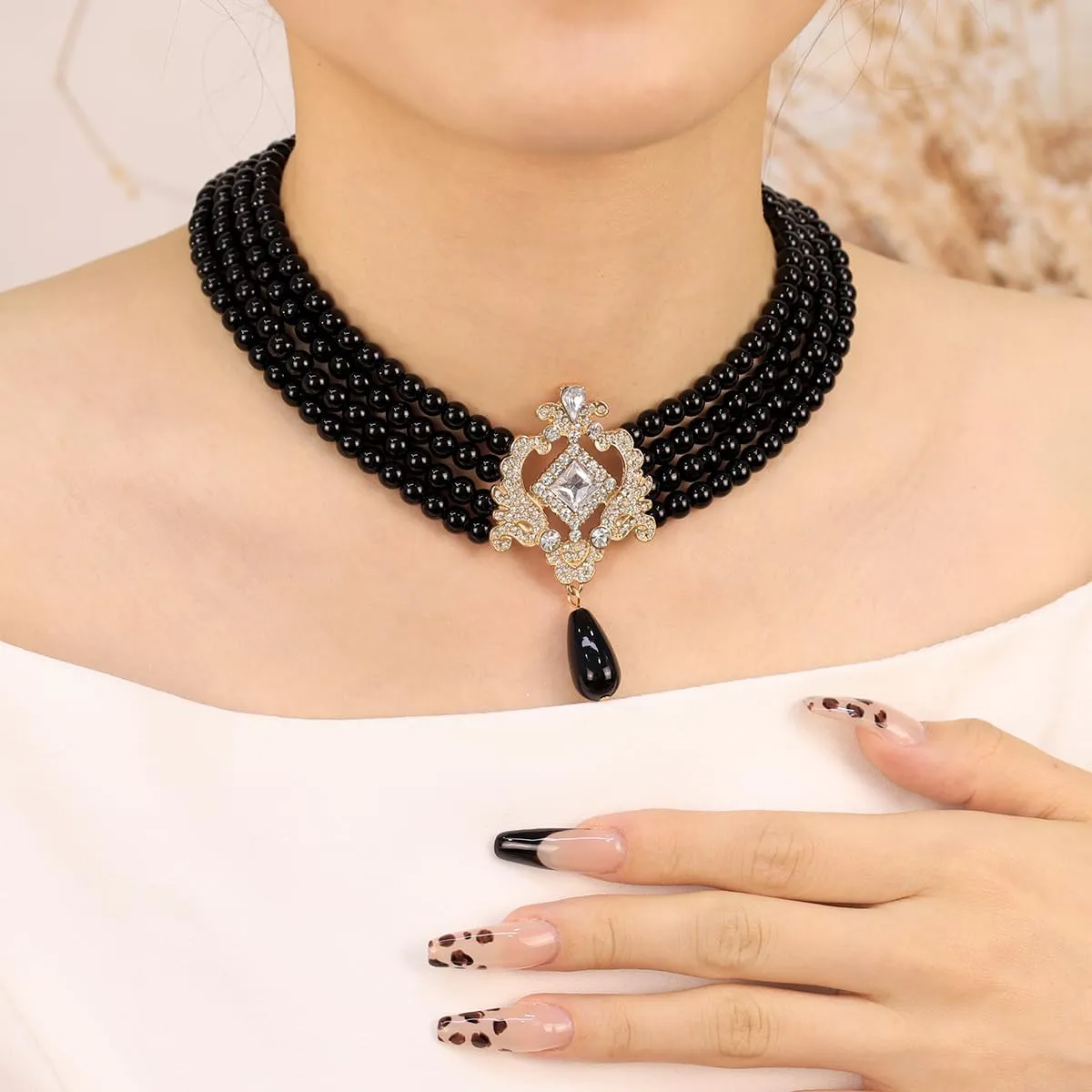 Bethynas Boho Layered Pearl Rhinestones Choker Necklace Vintage Chunky Pearl Crystal Pendant Short Necklace Chain Bridal Prom 1920s Costume Party Jewelry for Women
