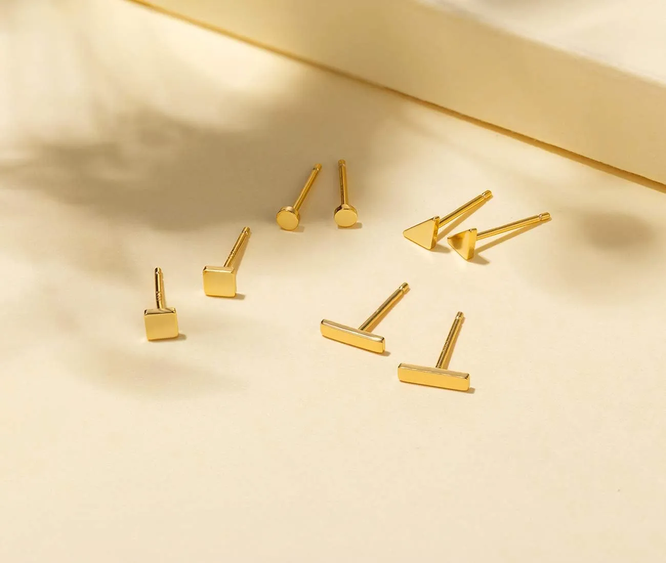 EPIRORA Sterling Silver Stud Earrings for Women Men- 4 Pairs of Hypoallergenic Simple Geometric Small Stud Earring Set Tiny Circle Triangle Square Bar Stud Earrings Mini Cartilage Tragus Earrings