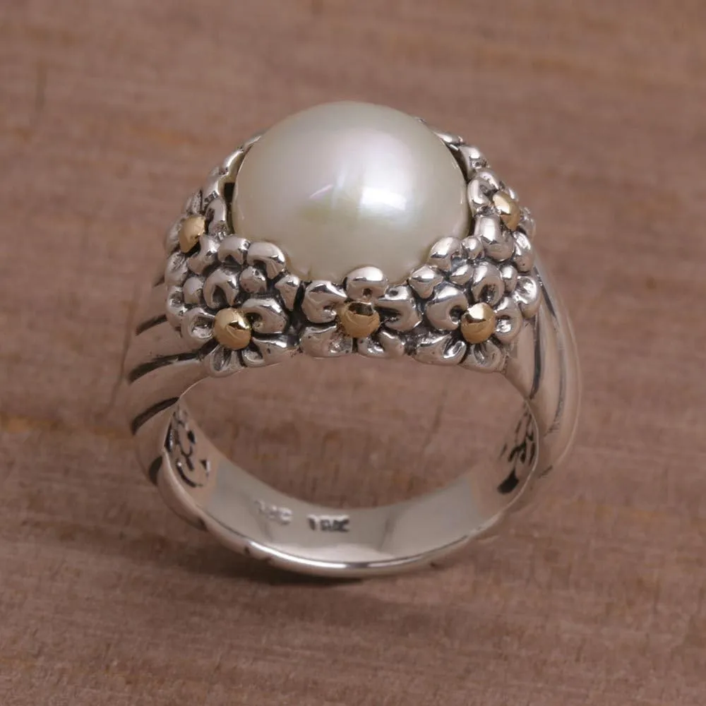 NOVICA Artisan Handmade Cultured Freshwater Pearl Gold Accent Cocktail Ring with Floral Motifs .925 Sterling Silver White Indonesia Gemstone Birthstone 'Daisy Glow'