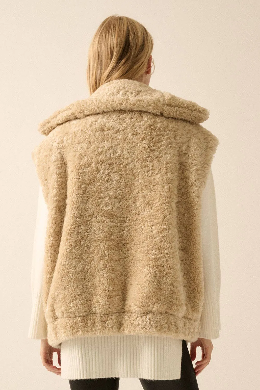 Oatmeal Solid Faux Fur Zip-Up Pocket Vest
