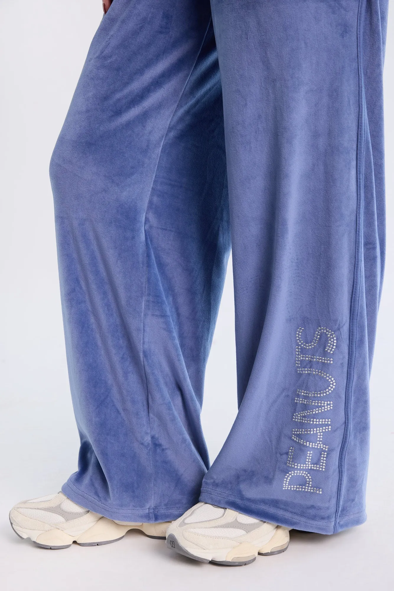 Peanuts Charlie Brown Velour Zip-Up Hoodie And Sweatpants 2-Piece Set
