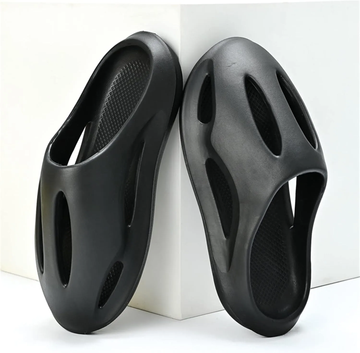 Travel Slippers for Men Women Close Toe Barefoot Sandals Arch Support Walking Slide Sandals Water Friendly Qucik Drying Beach Pool Shower Shoes Cute Outdoor Slippers Summer Comfortable Sandal