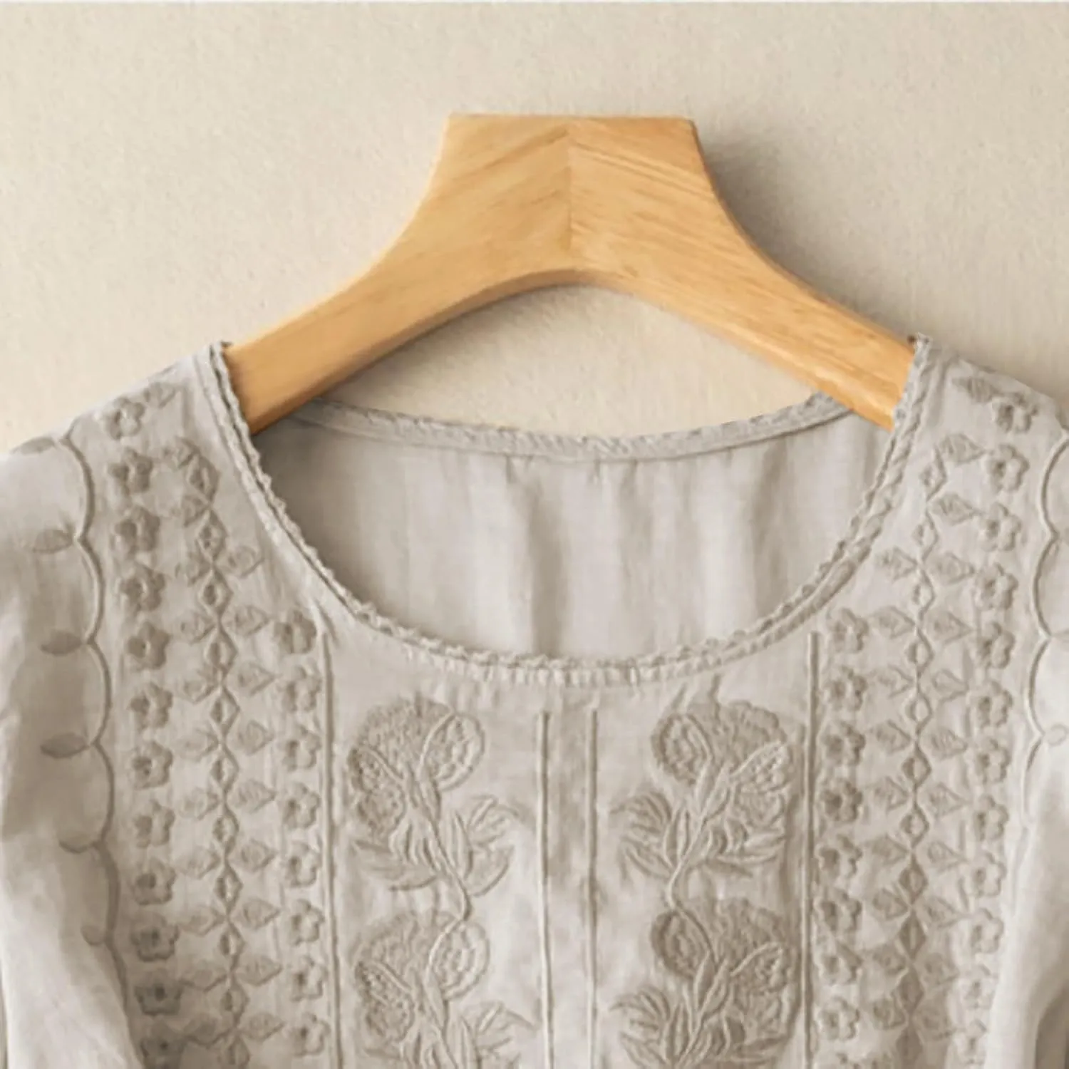 Women Linen Knit Tops Boho Retro Embroidery Crewneck Ruffle Short Sleeve Comfy Loose Fit Lightweight Tees