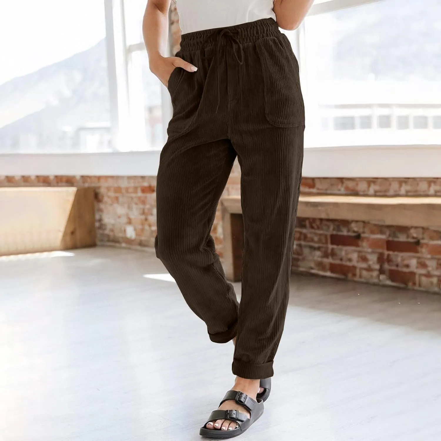 Womens Corduroy Pants Elastic High Waist Straight Leg Pants Casual Comfy Lightweight Cotton Baggy Trousers w/Pockets
